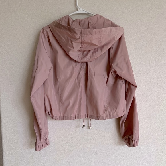 Like new! Ci Sono Mauve Cropped Hooded Windbreaker - Picture 2 of 3